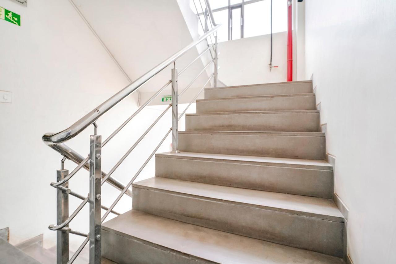 Fabhotel Kyra - Near Airport Road Amhedabad Dış mekan fotoğraf