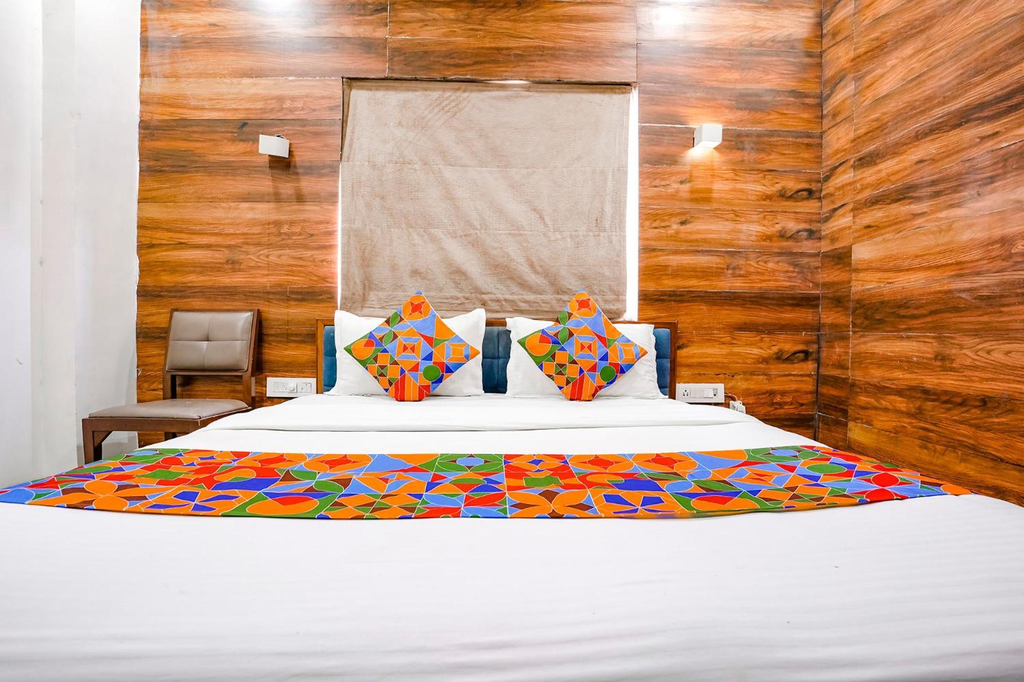 Fabhotel Kyra - Near Airport Road Amhedabad Dış mekan fotoğraf