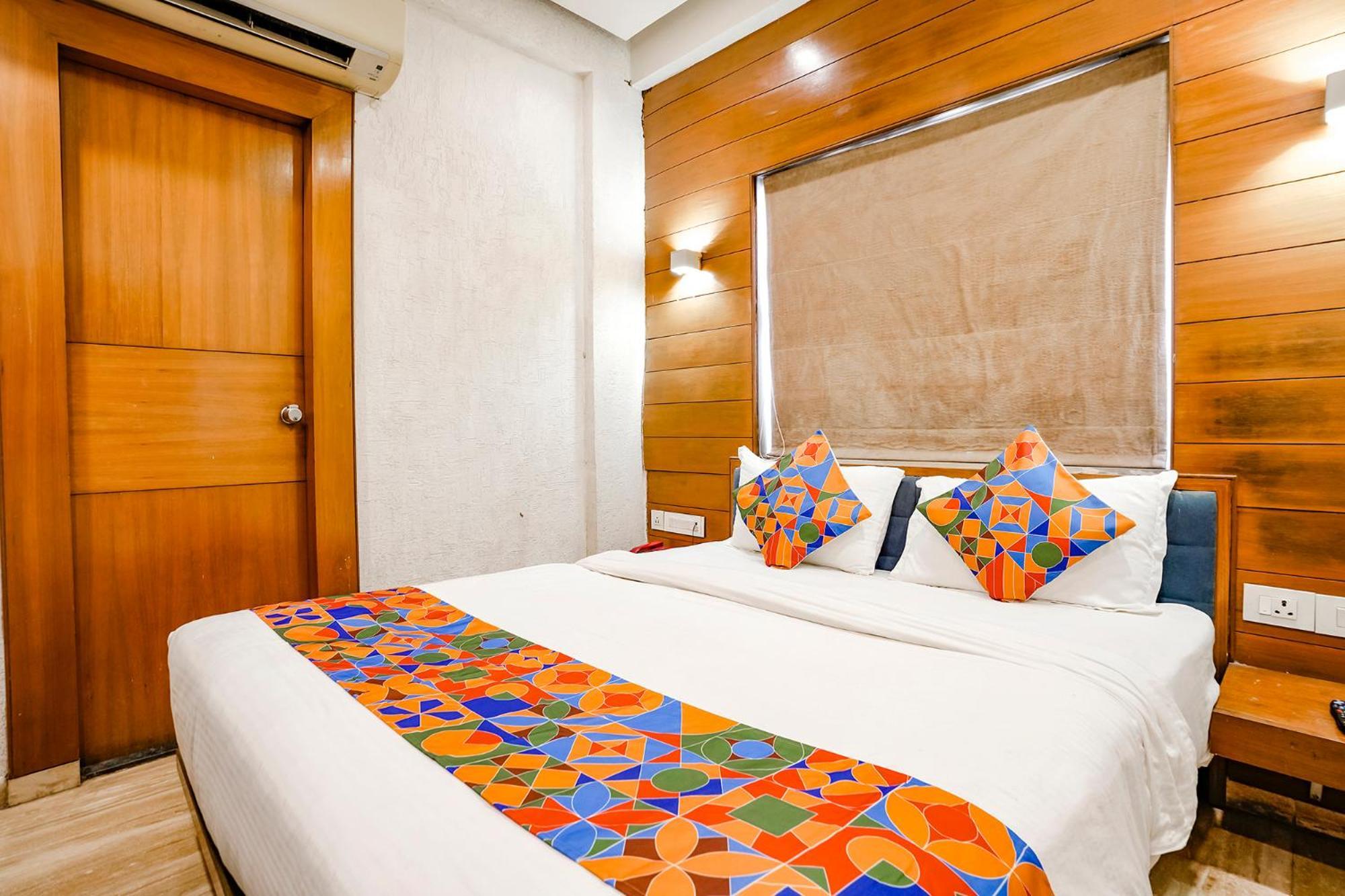 Fabhotel Kyra - Near Airport Road Amhedabad Dış mekan fotoğraf