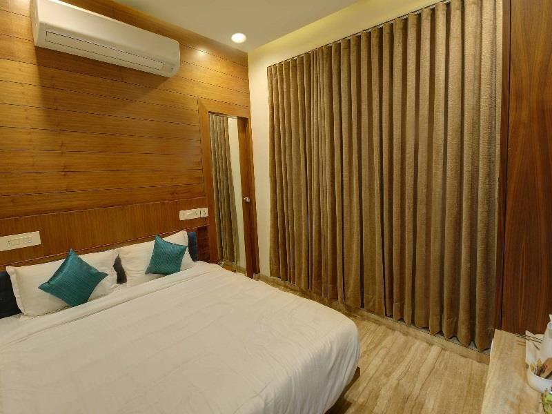 Fabhotel Kyra - Near Airport Road Amhedabad Dış mekan fotoğraf