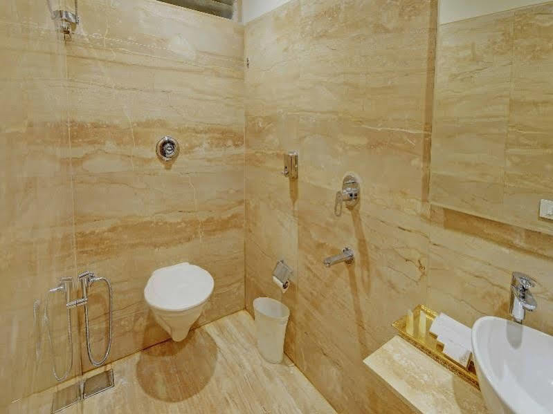 Fabhotel Kyra - Near Airport Road Amhedabad Dış mekan fotoğraf